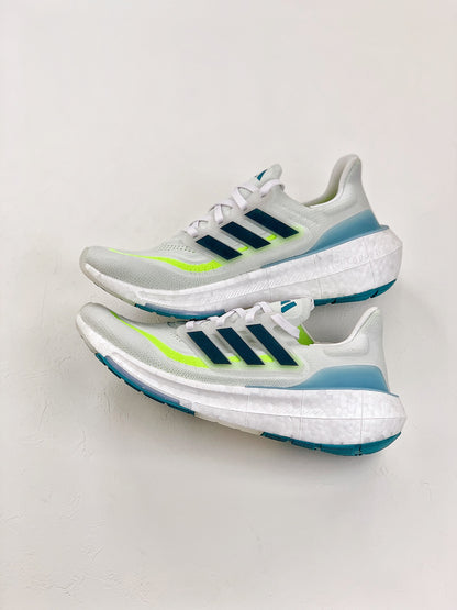 AD Ultra Boost Light UB2023