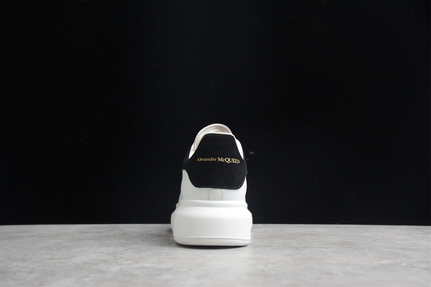 Alexander McQueen Oversized Sneaker in White/black